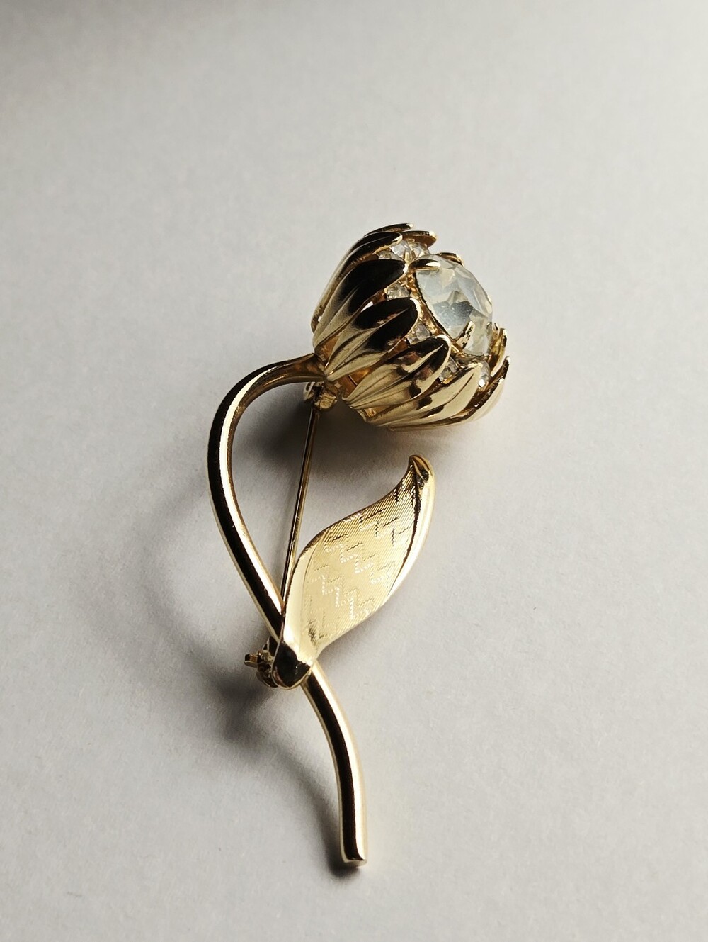 Vintage Gold-Tone Floral Brooch with Clear Crystal - Picture 15 of 17